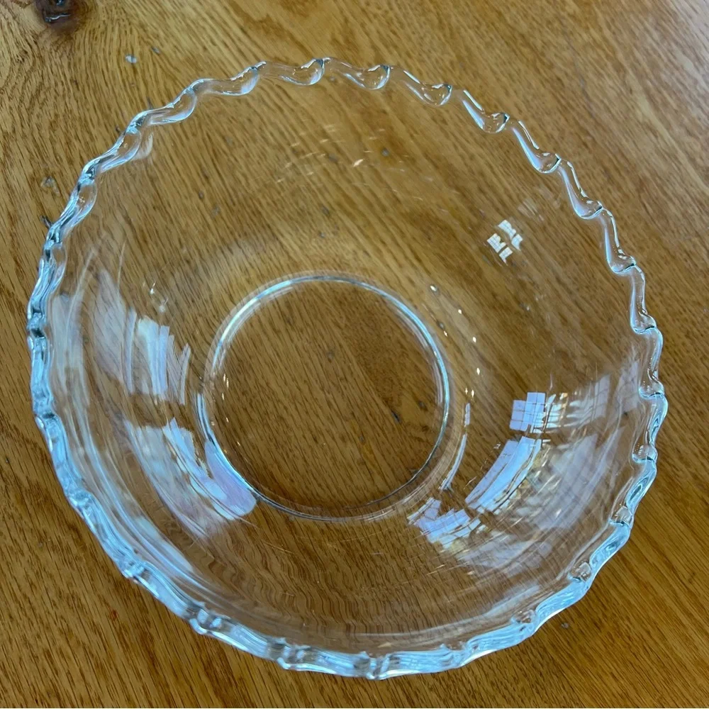 Century (Pressed) 8" Salad Bowl by Fostoria - Picture 6 of 9